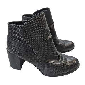 Naturalizer Holt Black Almond Toe Ankle Bootie Women's 11 Fall Winter Office